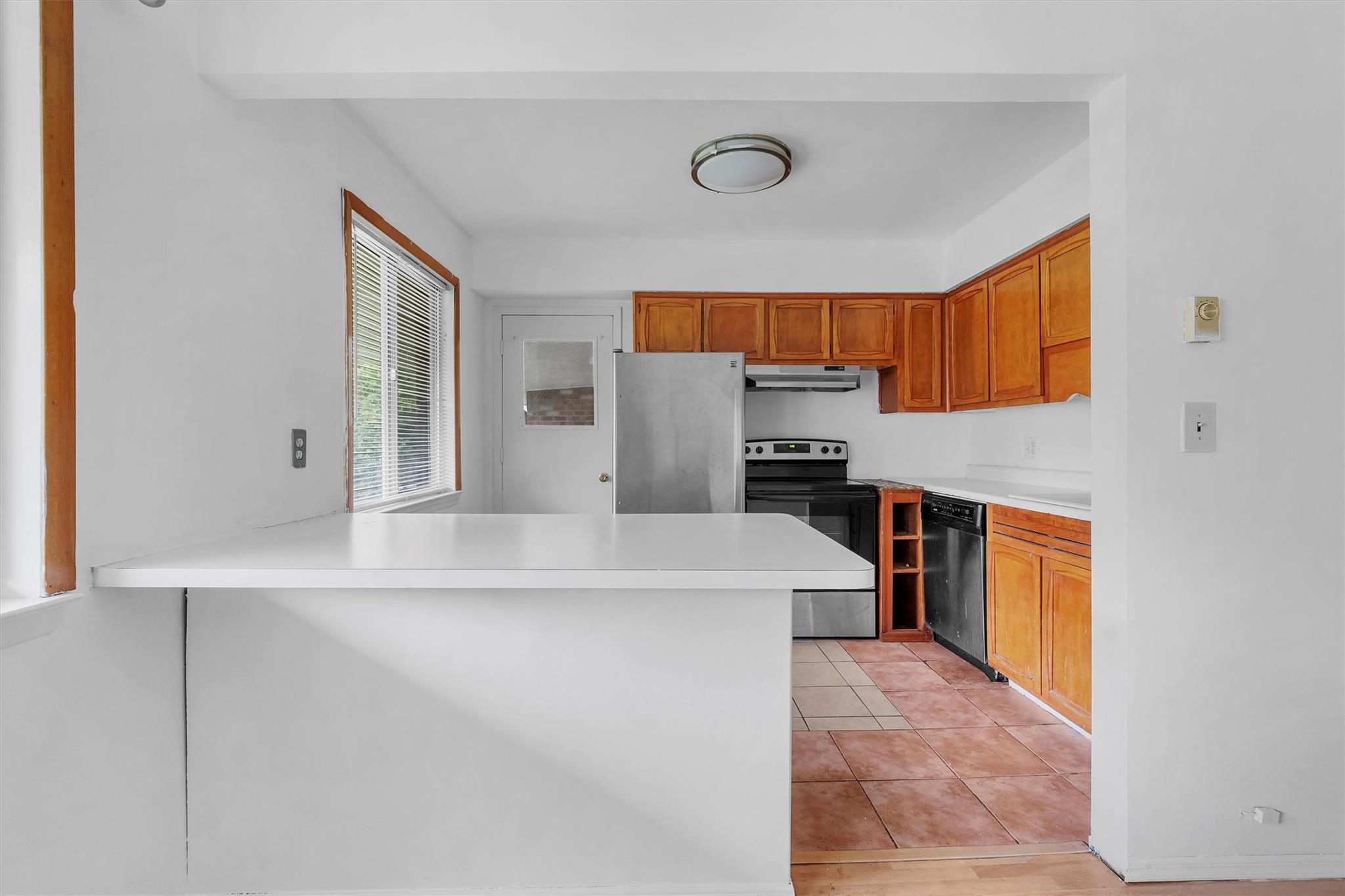 1414 Old Country Road, Elmsford, New York image 9