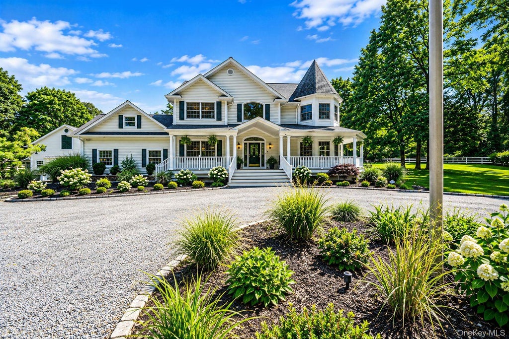 Photo of 4 Holly Lane, Nissequogue, NY 11780 (MLS # 1048497)