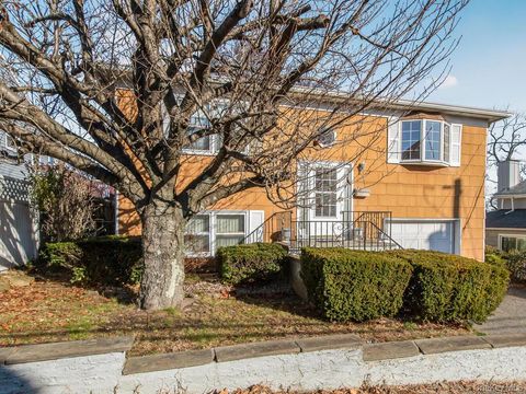 127 Bellevue Place Yonkers NY 10703