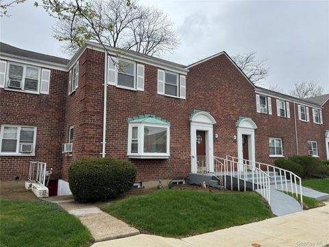 Photo of 233-16 131st Avenue #Upper, Laurelton, NY 11422 (MLS # 989385)