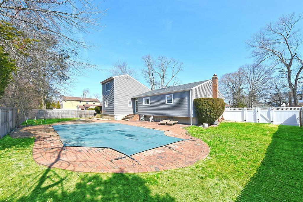 28 Merle Place, Deer Park, New York image 23