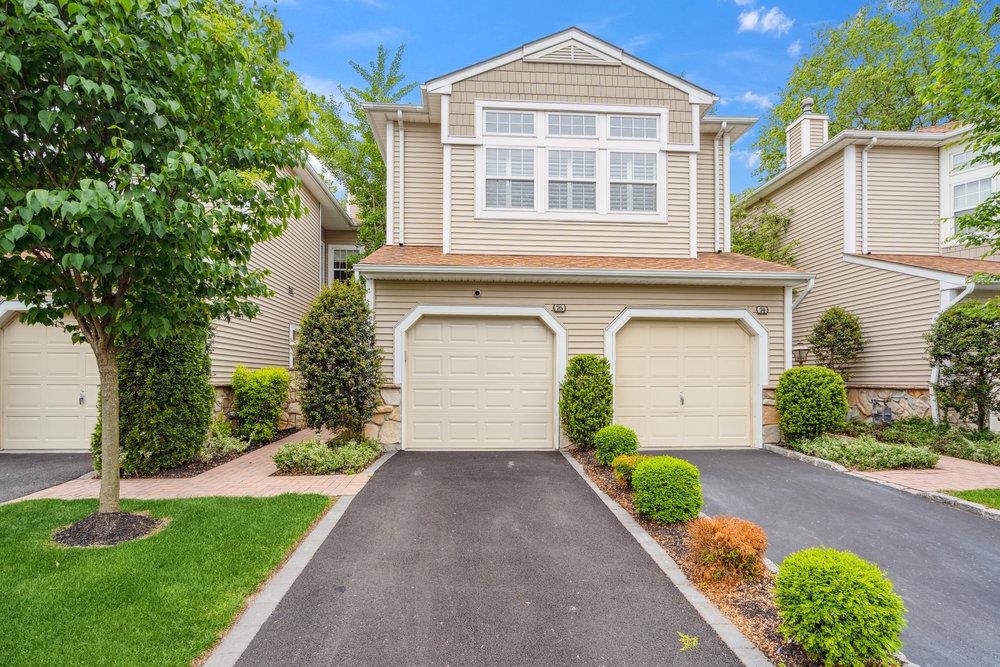 76 Sagamore Drive, Plainview, New York image 1