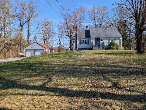Homes For Sale - 392 Titusville Road<br/> Poughkeepsie, NY 12603