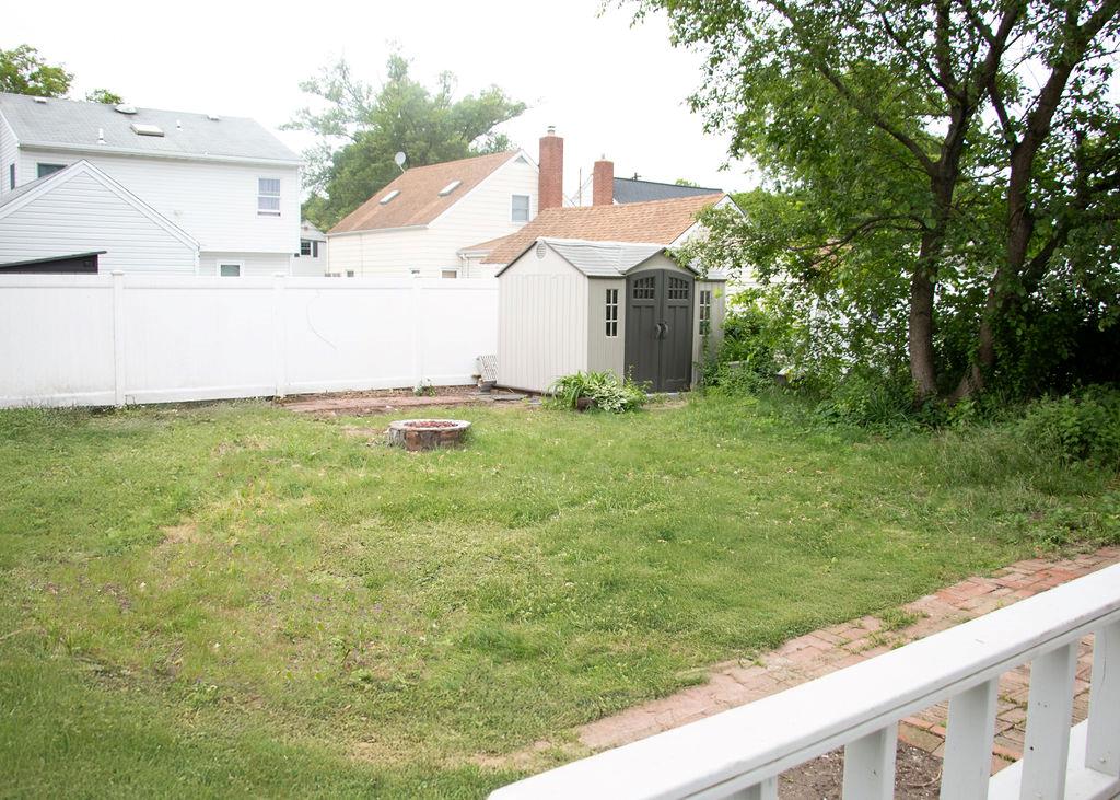 11 Shine Place, Valley Stream, New York image 35