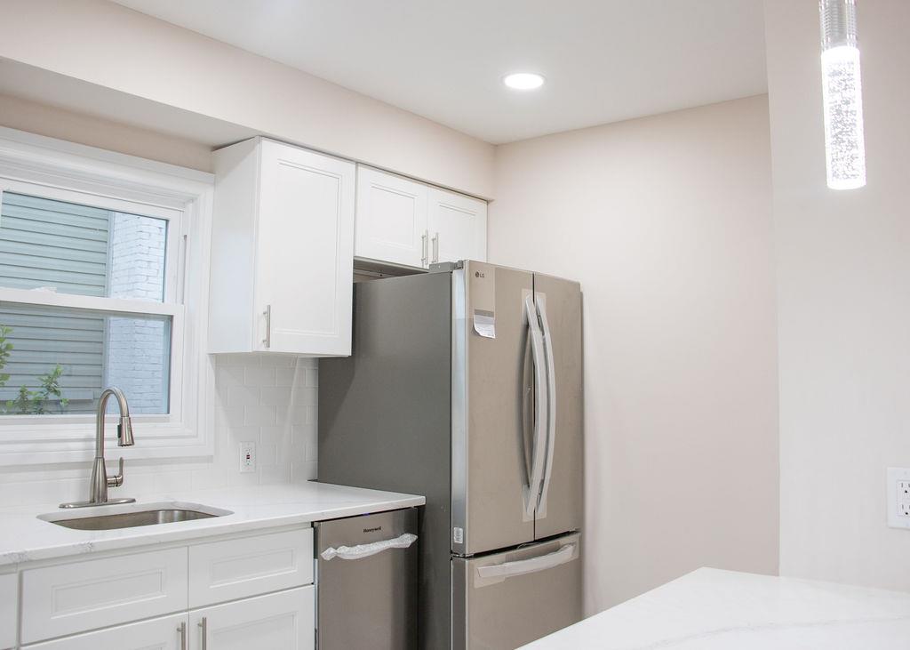 11 Shine Place, Valley Stream, New York image 8