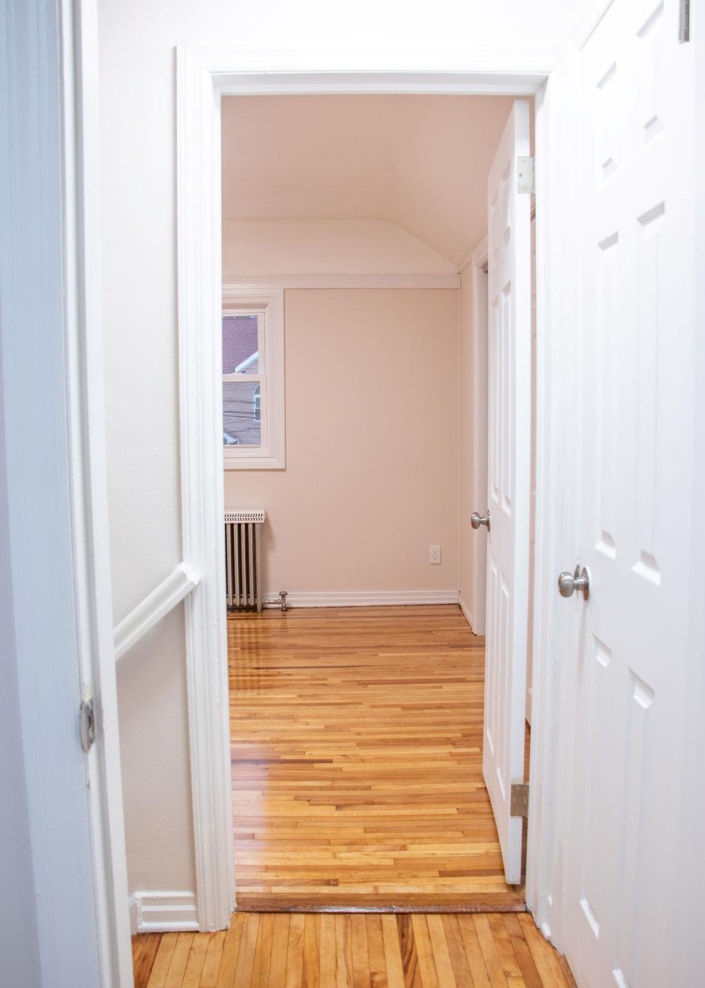 11 Shine Place, Valley Stream, New York image 28