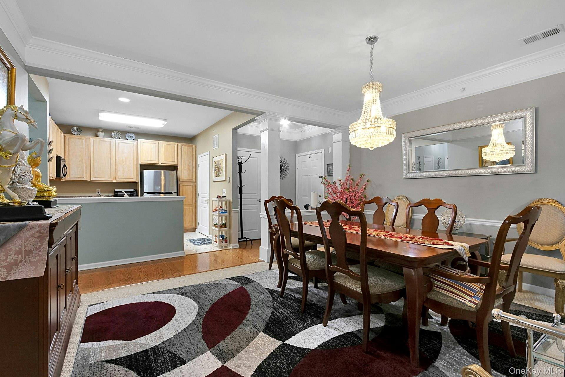 24 N De Baun Avenue 302