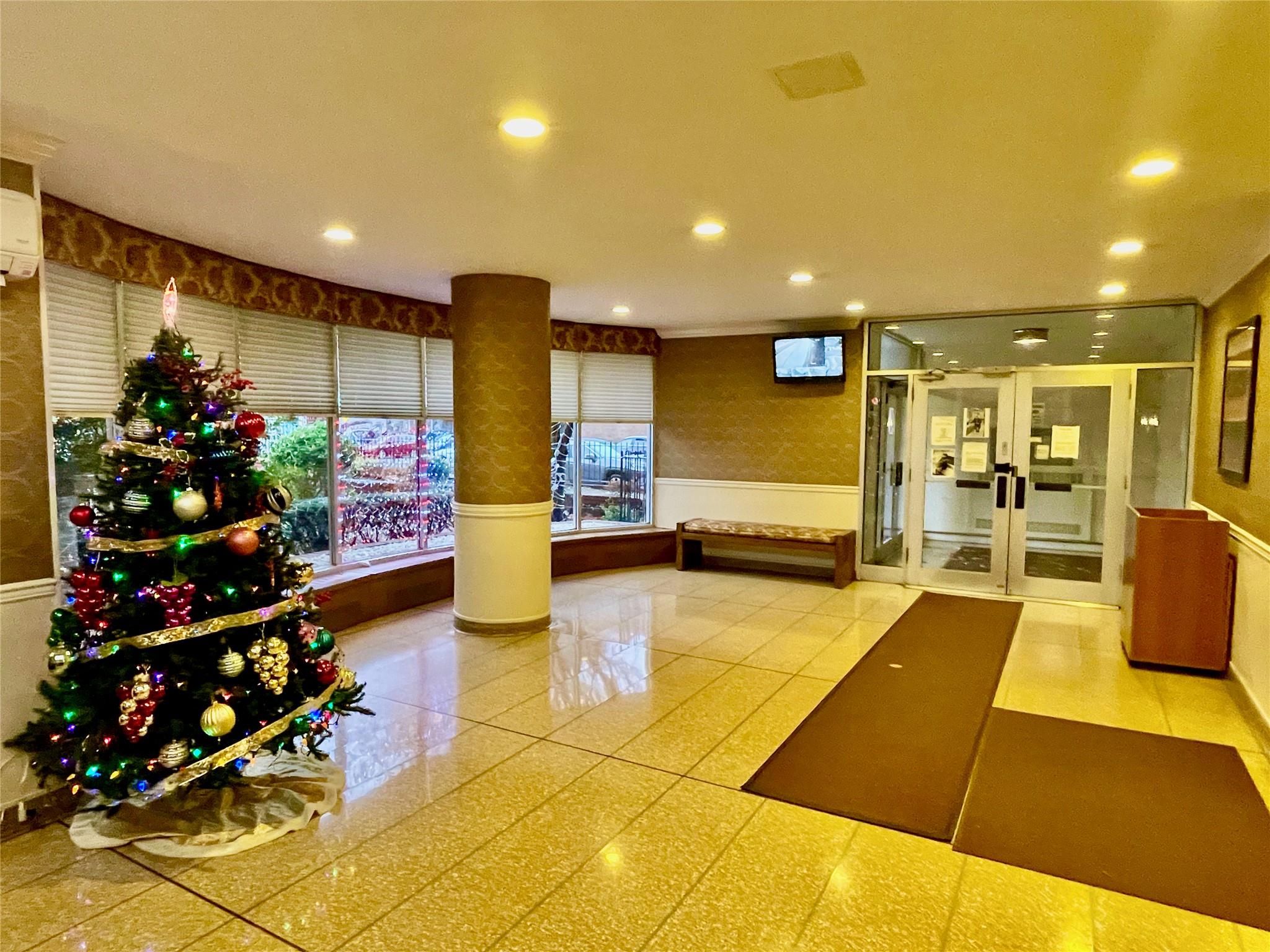 8111 45 Avenue #8M, Elmhurst, New York image 3