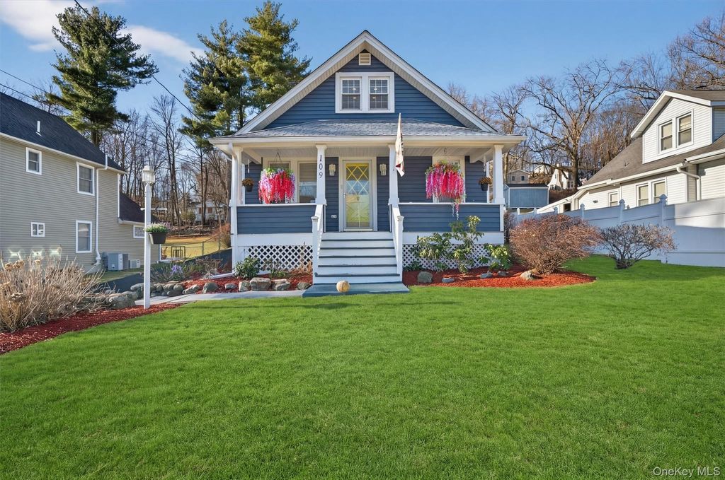 Photo of 109 S Plank Road, Newburgh, NY 12550 (MLS # 970978)