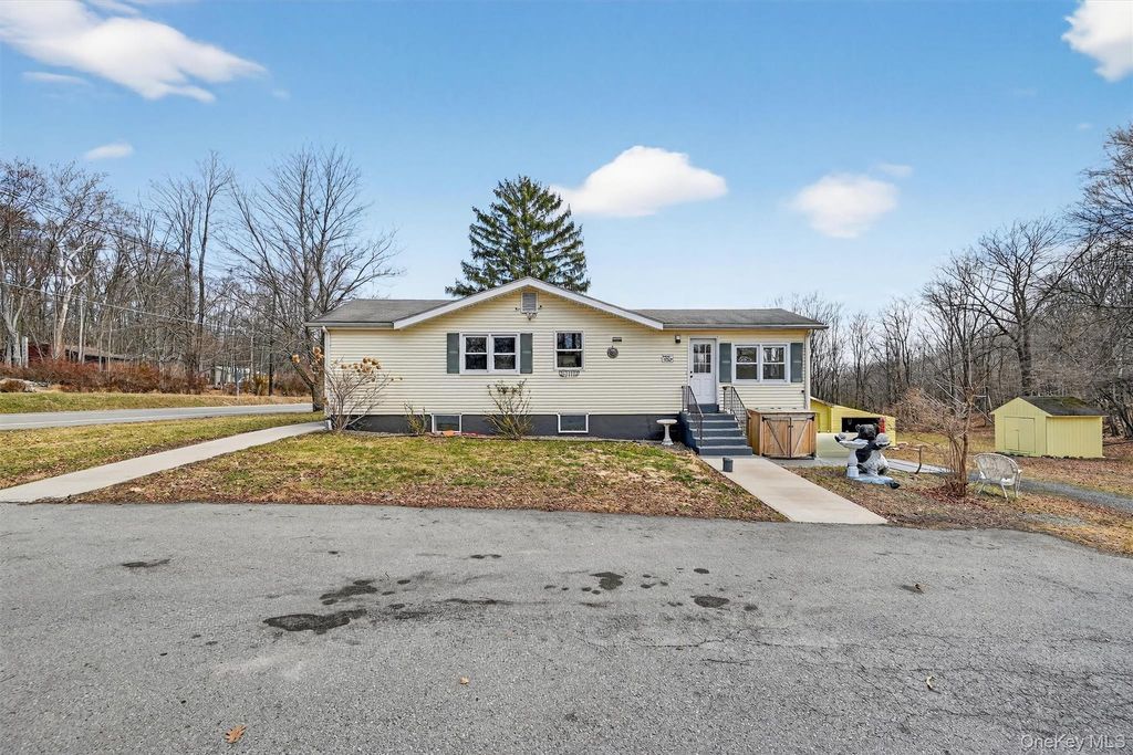 Photo of 405 County Route 22, Middletown, NY 10940 (MLS # 971562)