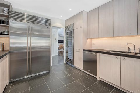 Tiny photo for 132 Ridgecrest Road, Briarcliff Manor, NY 10510 (MLS # 955436)