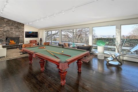 Tiny photo for 132 Ridgecrest Road, Briarcliff Manor, NY 10510 (MLS # 955436)