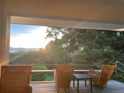 Tiny photo for 132 Ridgecrest Road, Briarcliff Manor, NY 10510 (MLS # 955436)