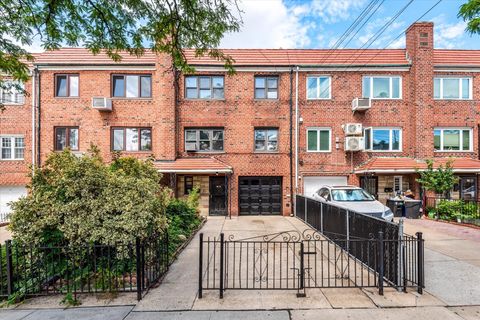 Multifamily For Sale - 5974 Fresh Pond Road<br/> Maspeth, NY 11378