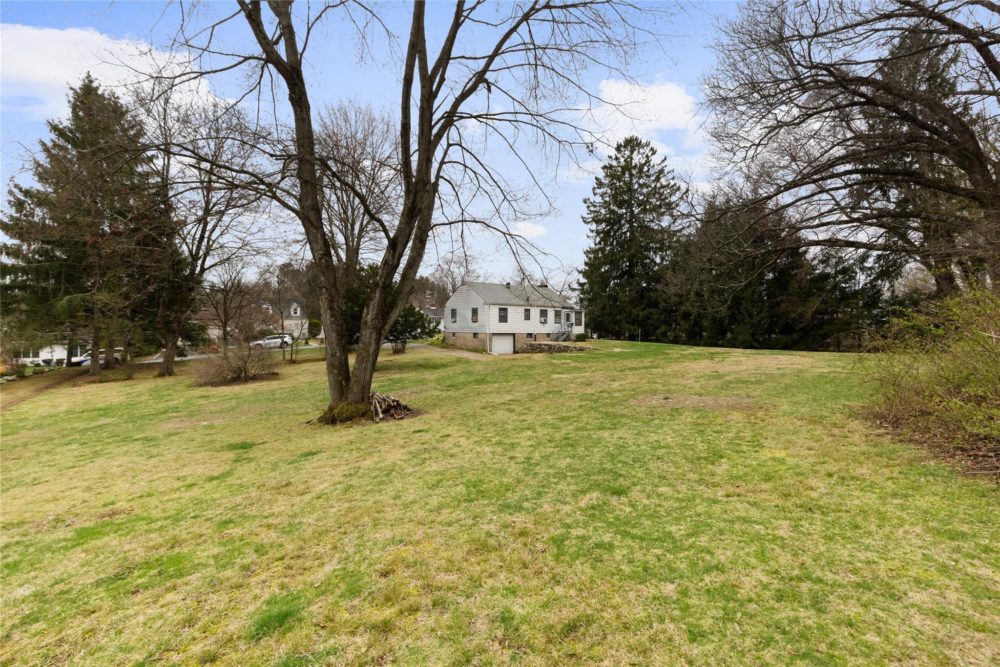 14 Brundage Street, Armonk, New York image 4