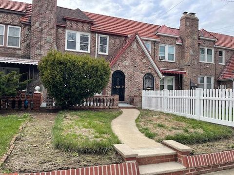 11640 217th Street, Cambria Heights, NY 11411 - #: 845730