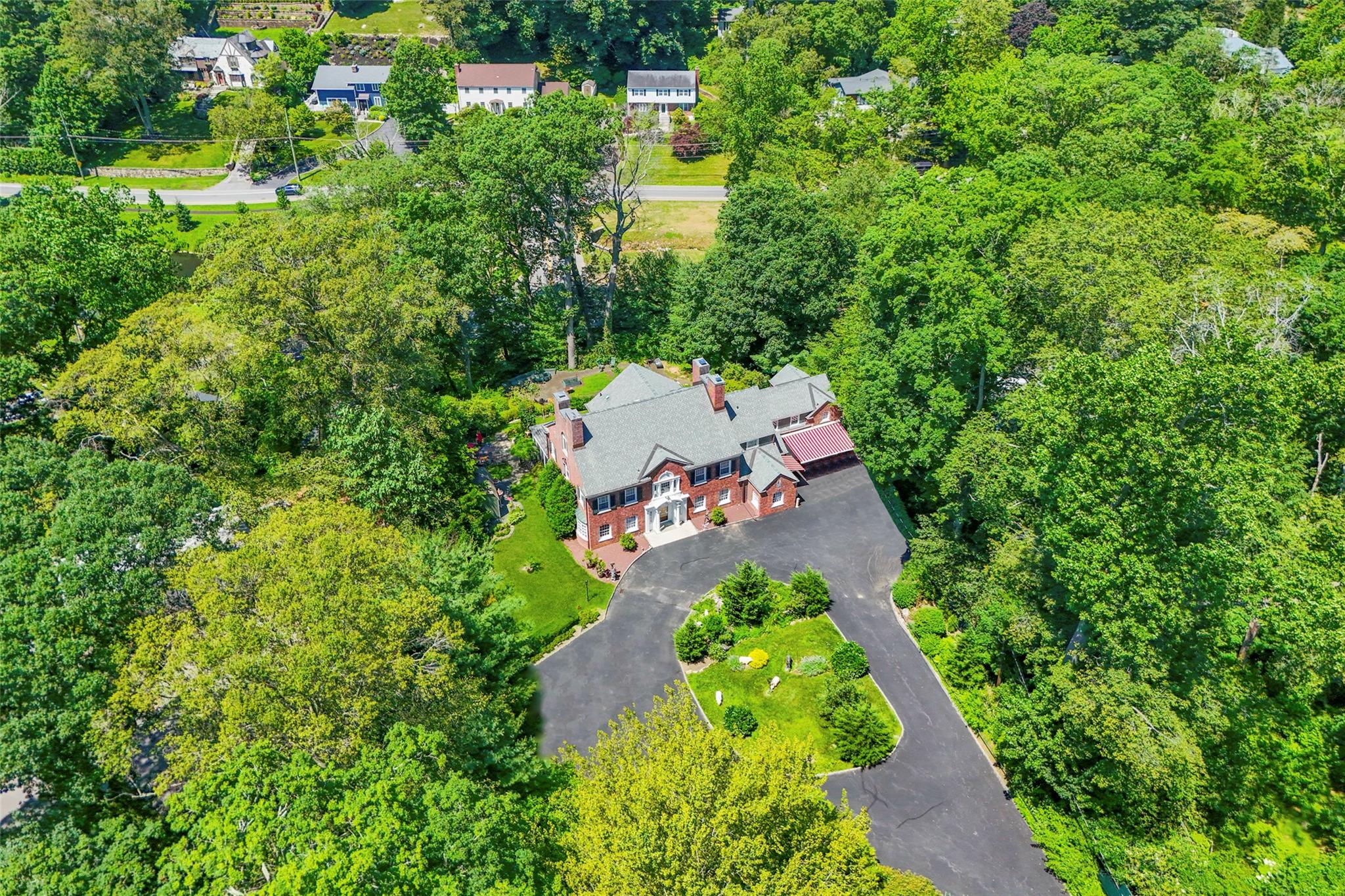 400 Beechmont Drive