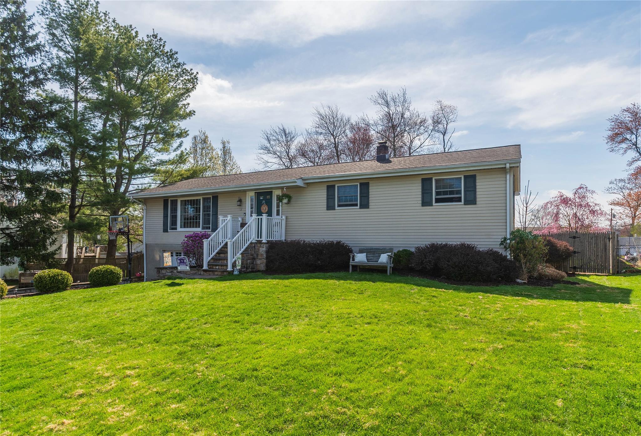 13 Tulip Lane, Monroe, New York image 1