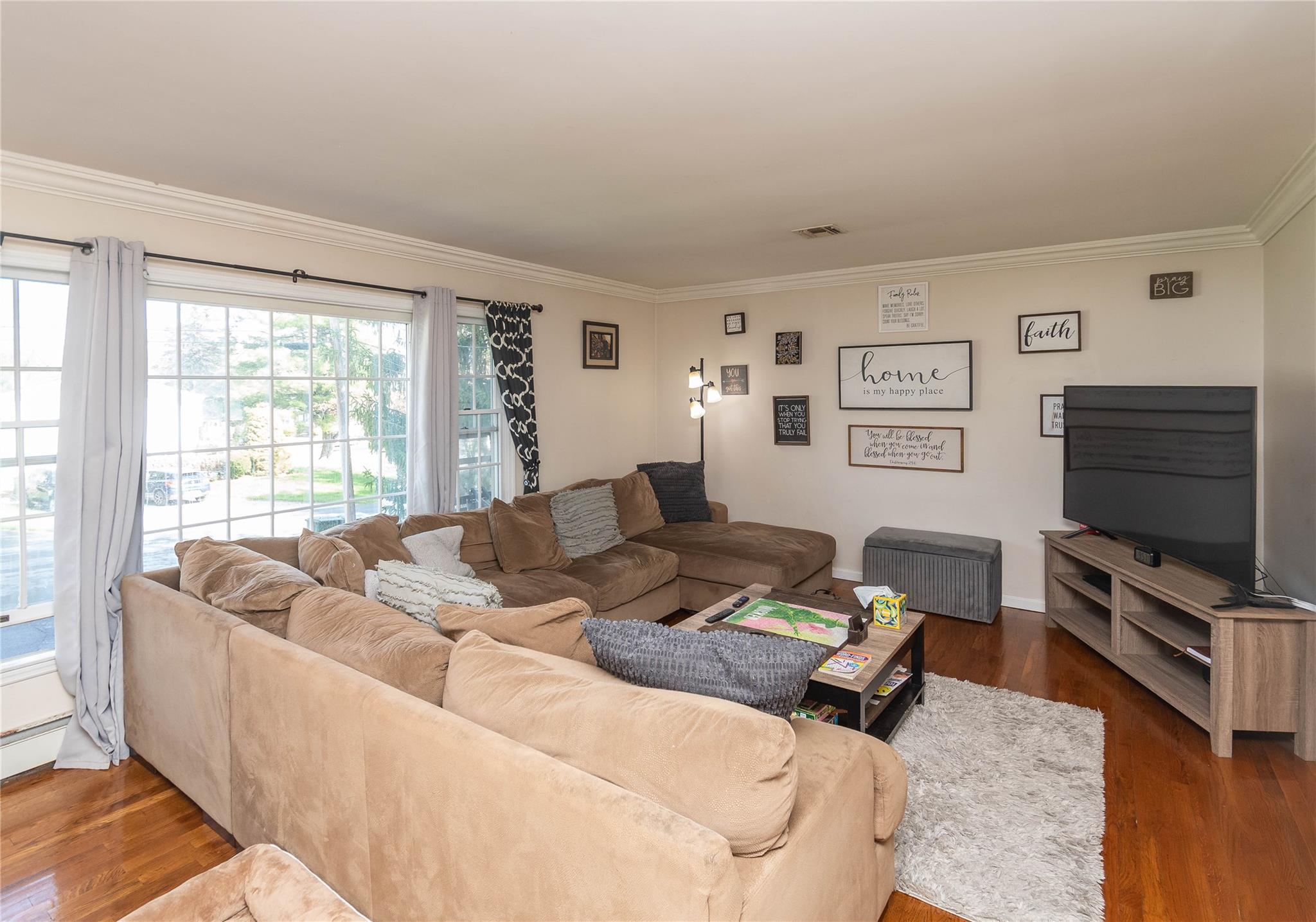 13 Tulip Lane, Monroe, New York image 5