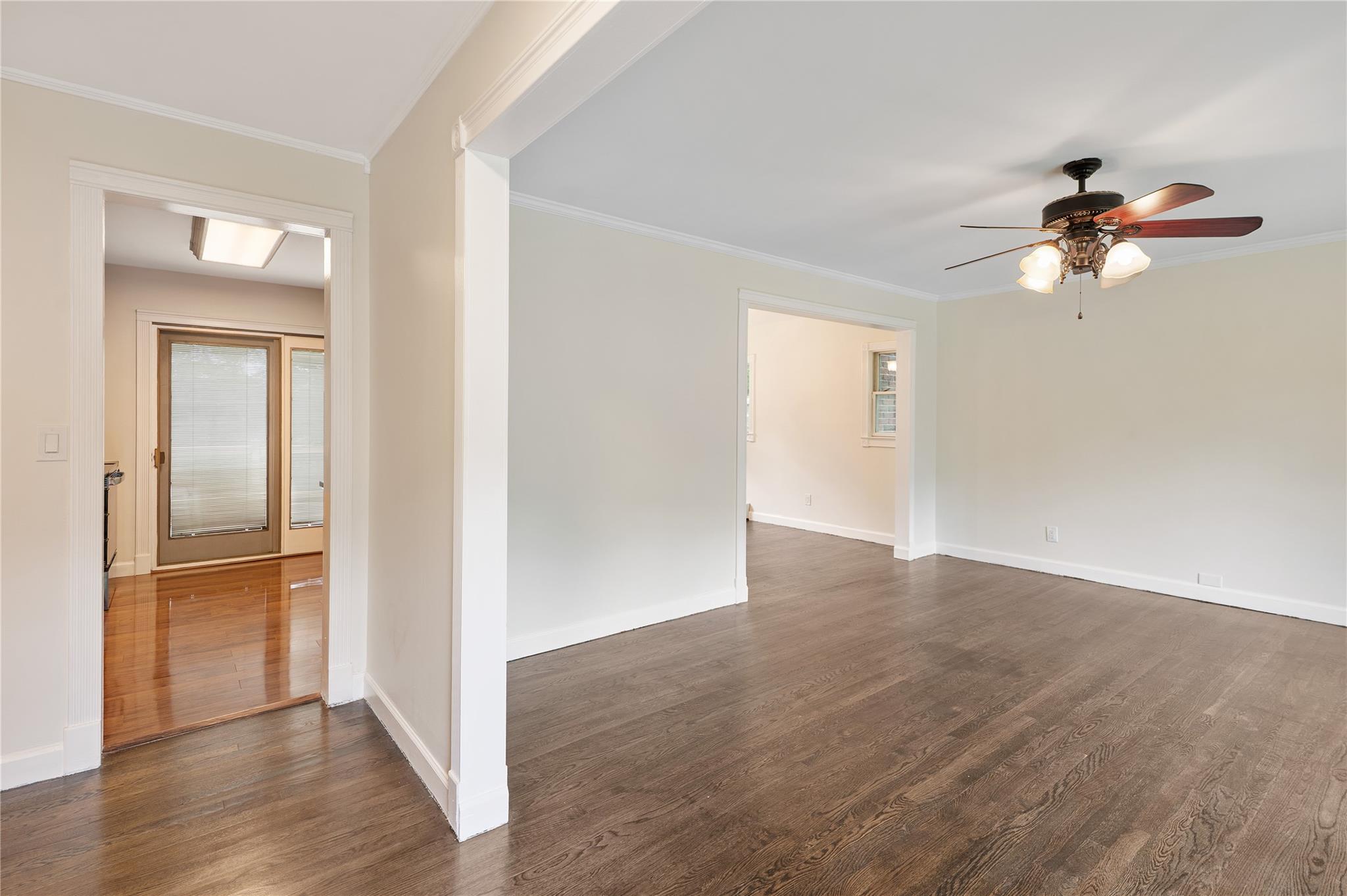 11 Woodland Road, Woodbury, New York image 5