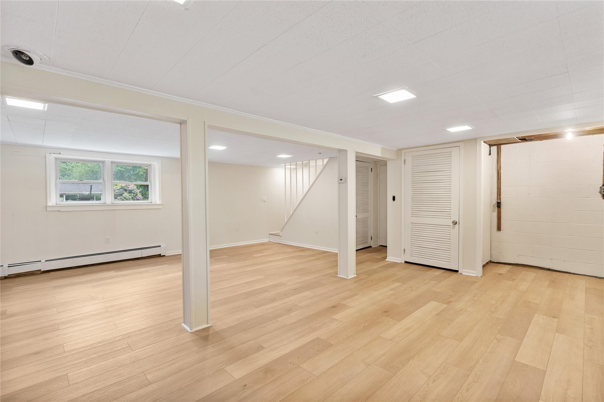 11 Woodland Road, Woodbury, New York image 27