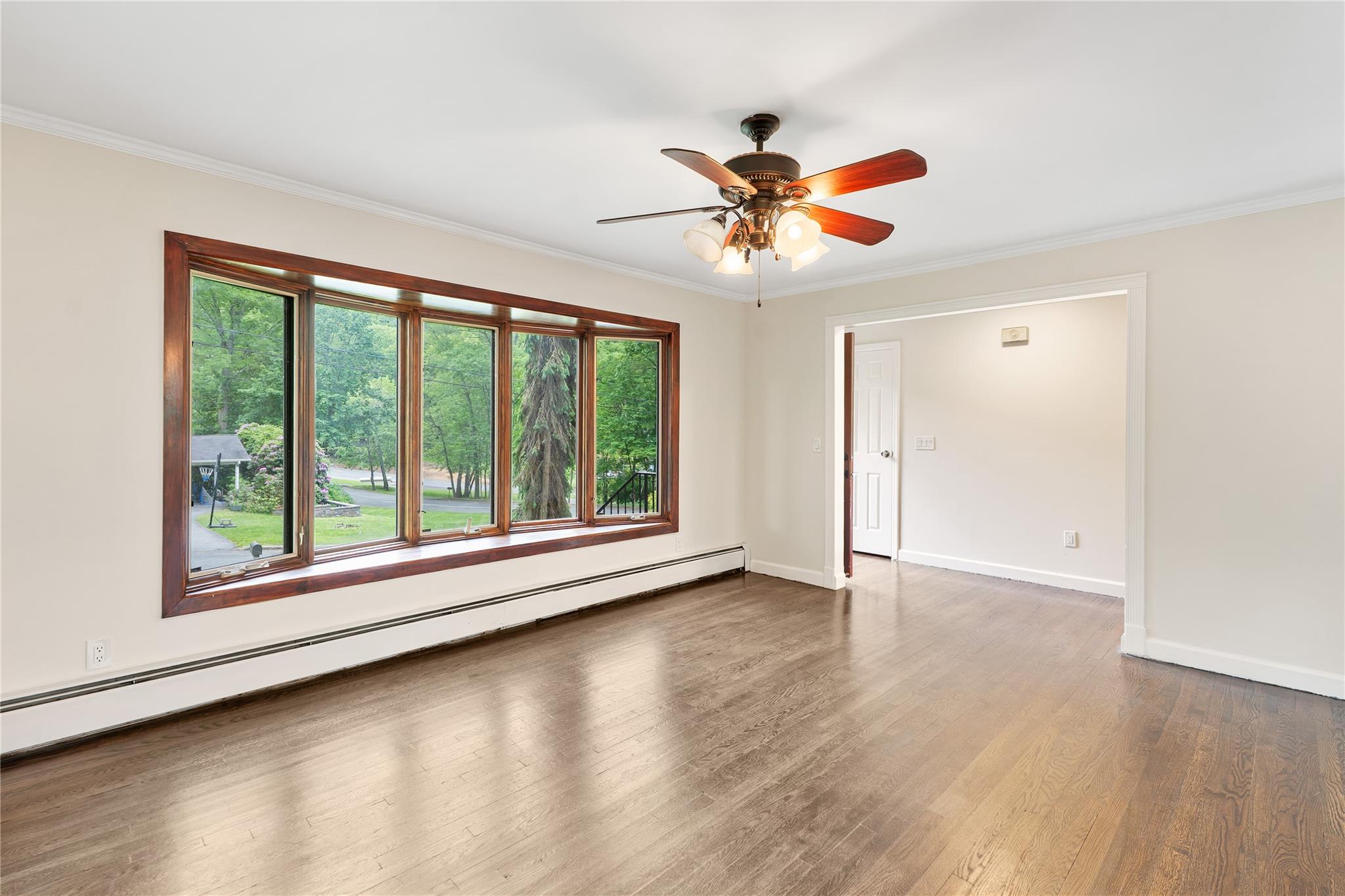 11 Woodland Road, Woodbury, New York image 6