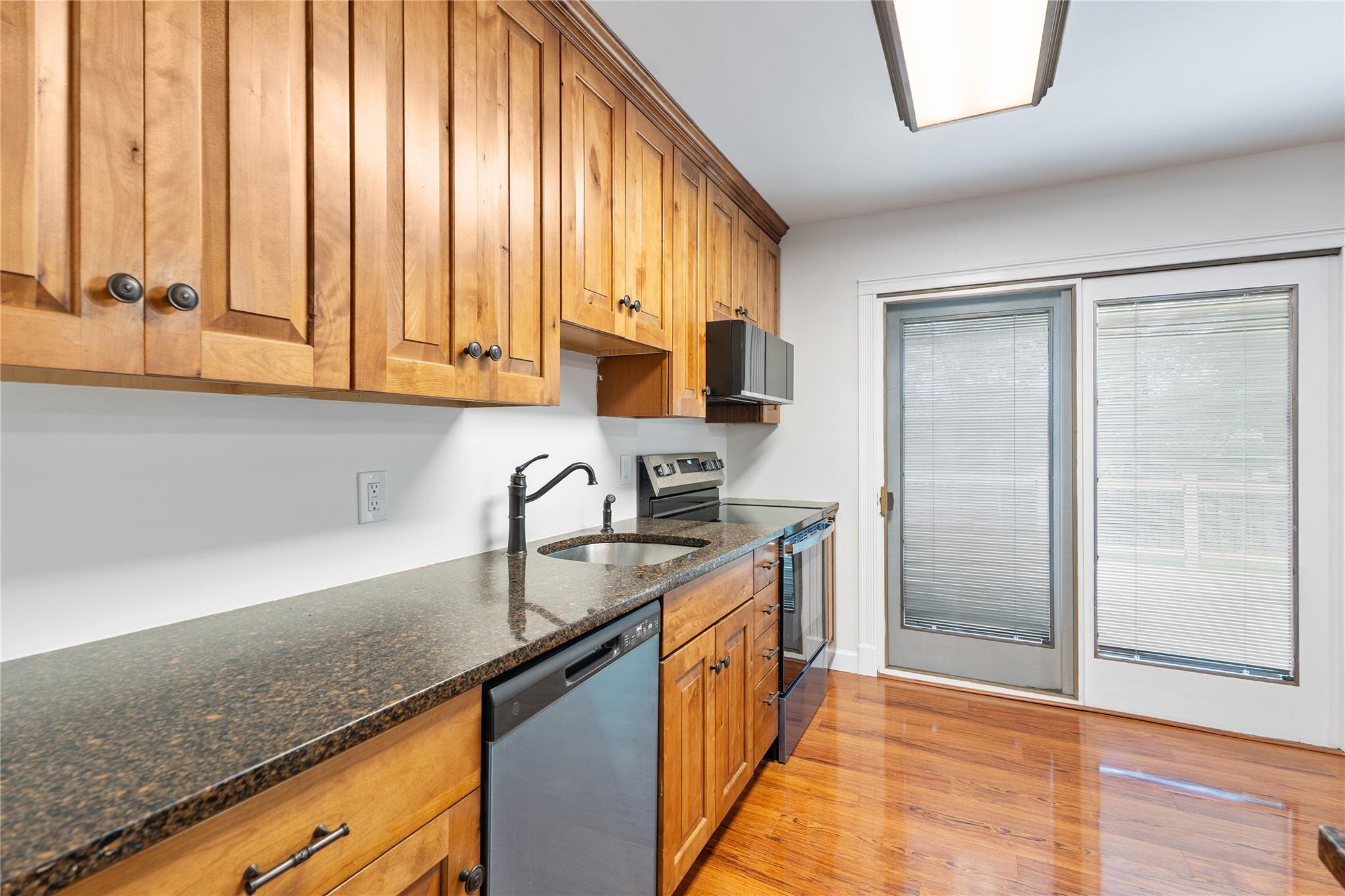 11 Woodland Road, Woodbury, New York image 13