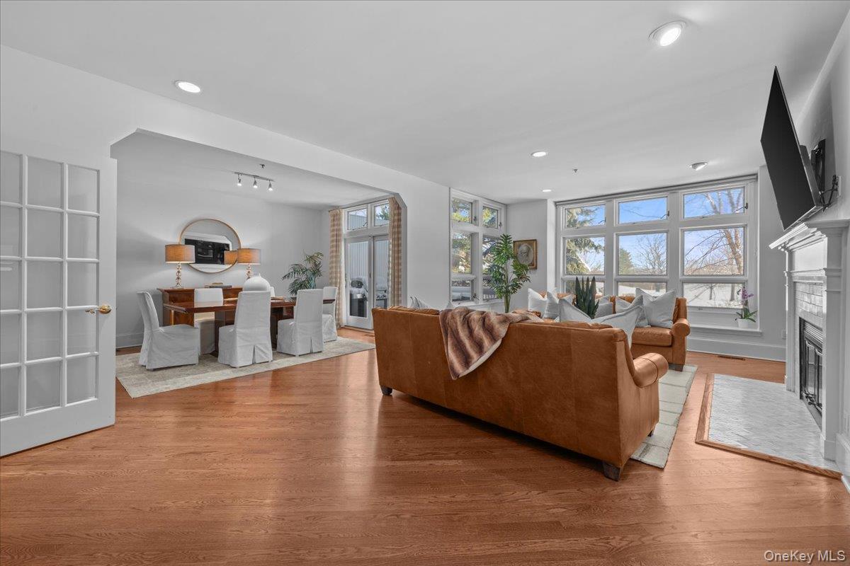 10 Old Jackson Avenue 44