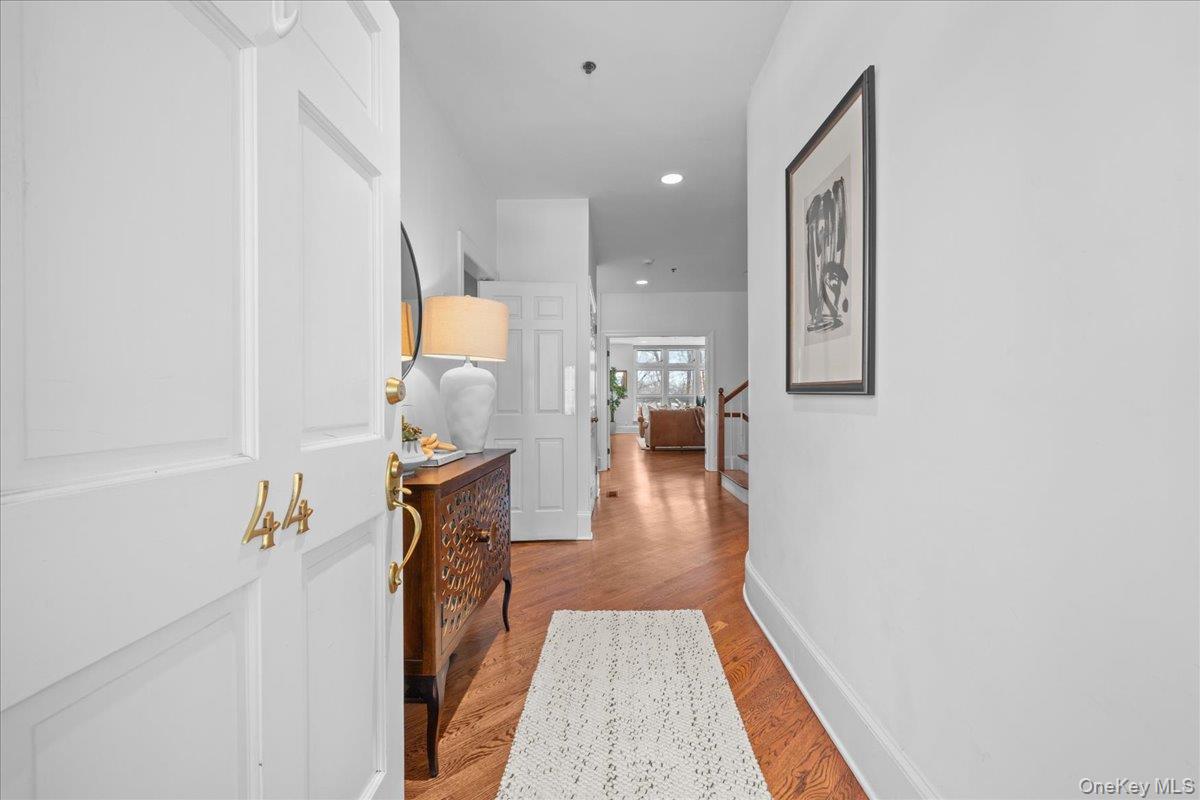 10 Old Jackson Avenue 44