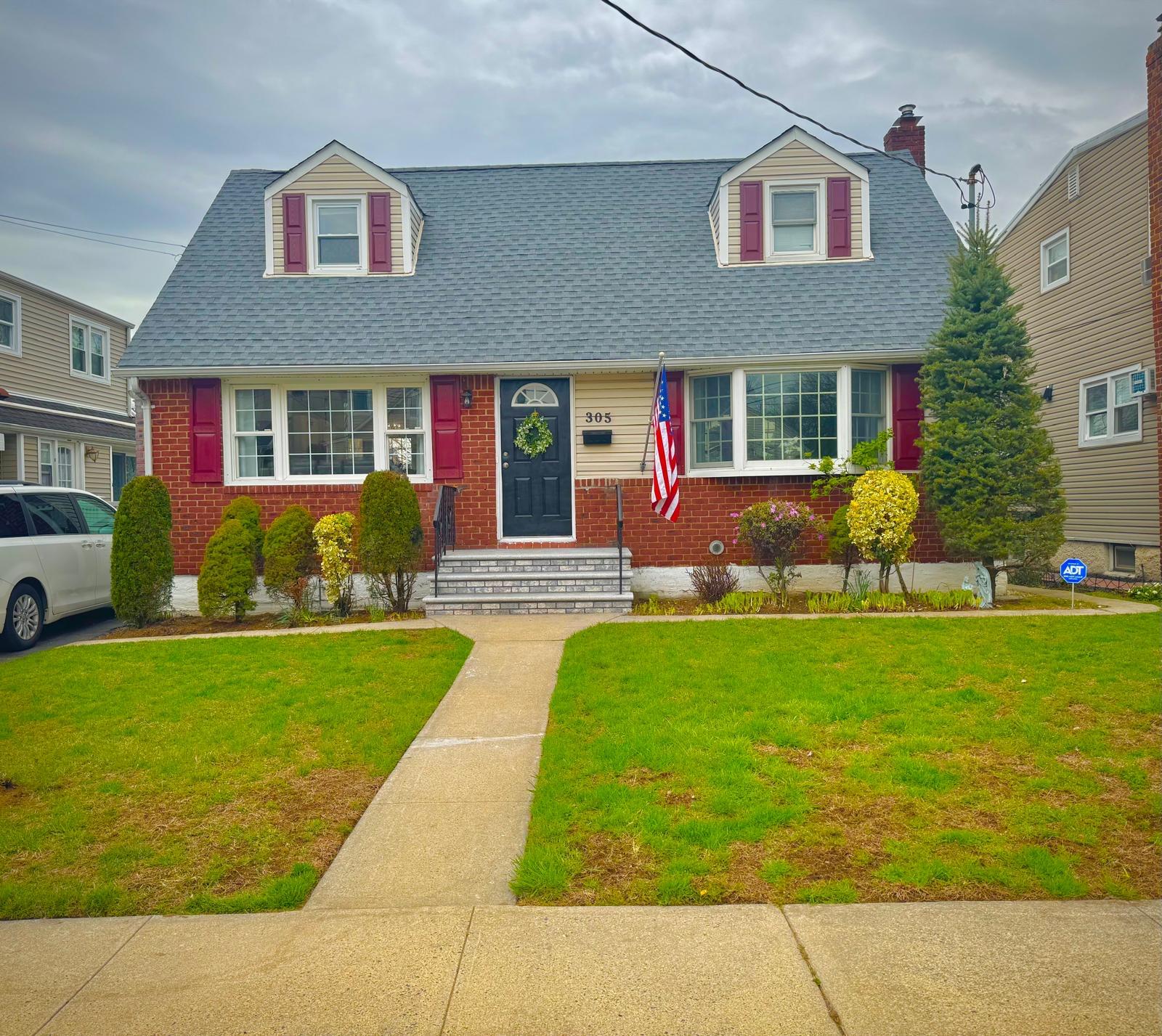 305 Seidman Place, Franklin Square, New York image 2