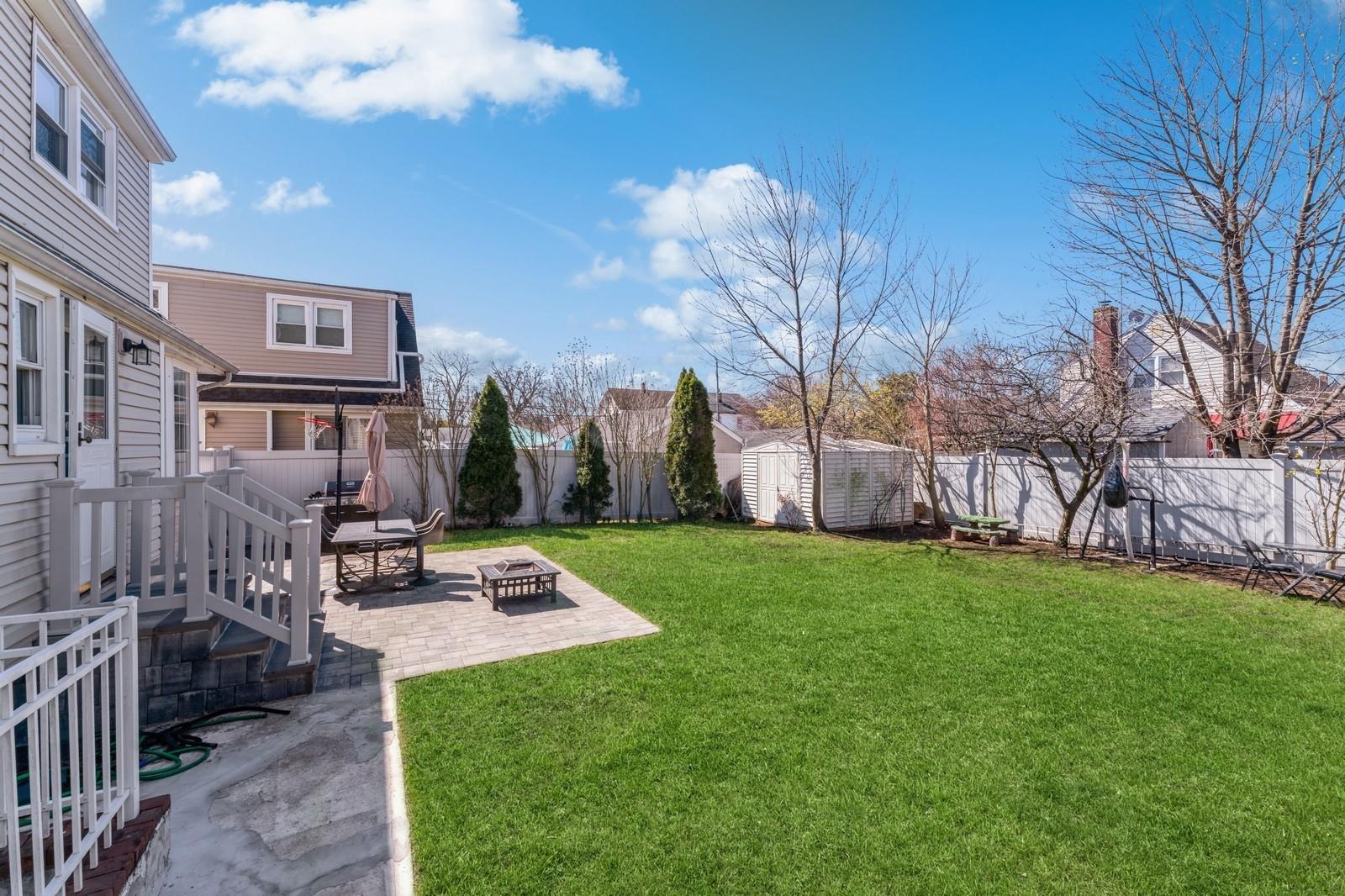 305 Seidman Place, Franklin Square, New York image 21