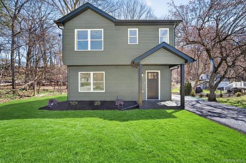 111 Cedar Avenue New Windsor NY 12553