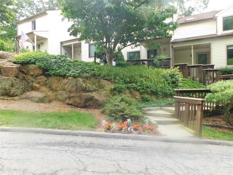 Photo of 42 Touchstone Way, Millwood, NY 10546 (MLS # 859779)