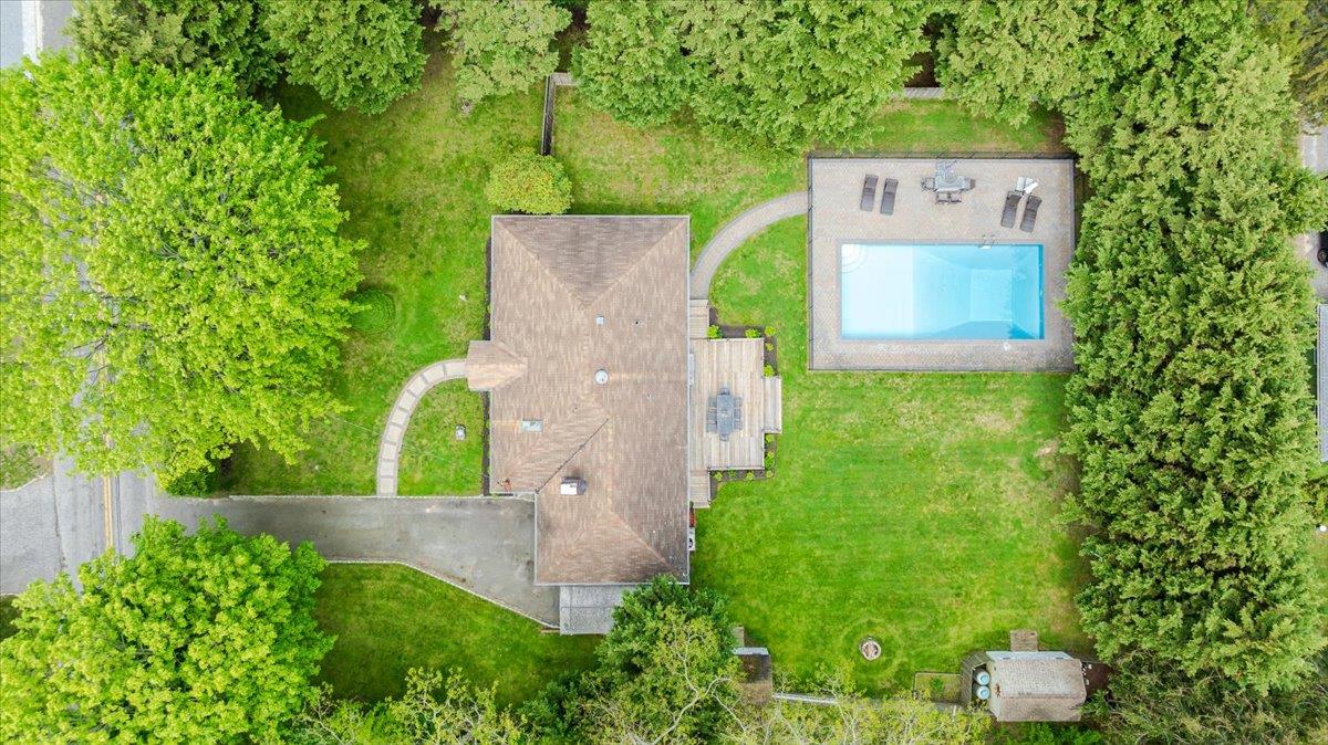 Property for Sale at Rocky Point Road, East Marion, Hamptons, NY - Bedrooms: 3 
Bathrooms: 2  - $1,098,000