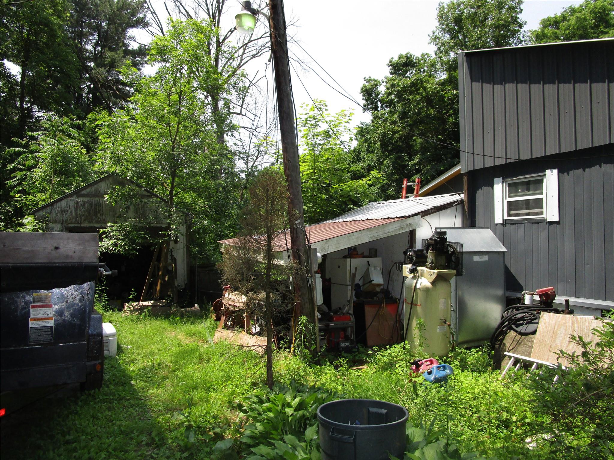 Elizaville, New York 12523, United States, 2 Bedrooms Bedrooms, ,1 BathroomBathrooms,Residential,Active,146388