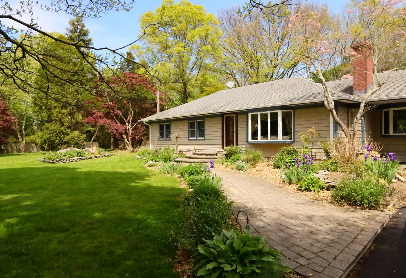 3 Holst Drive, Huntington, New York image 24