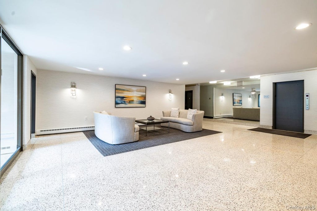 Photo of 90 South Park AVE #B1, Rockville Centre, NY 11570 (MLS # 1050910)