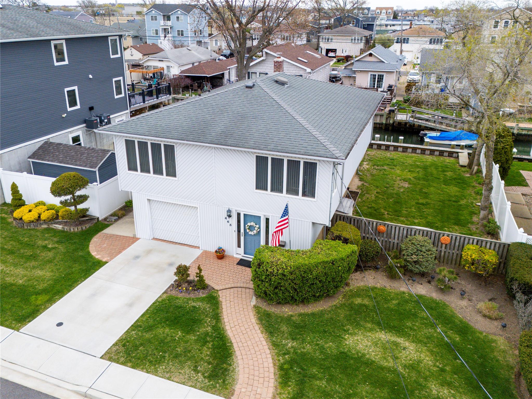 465 Nassau Avenue, Freeport, New York image 32