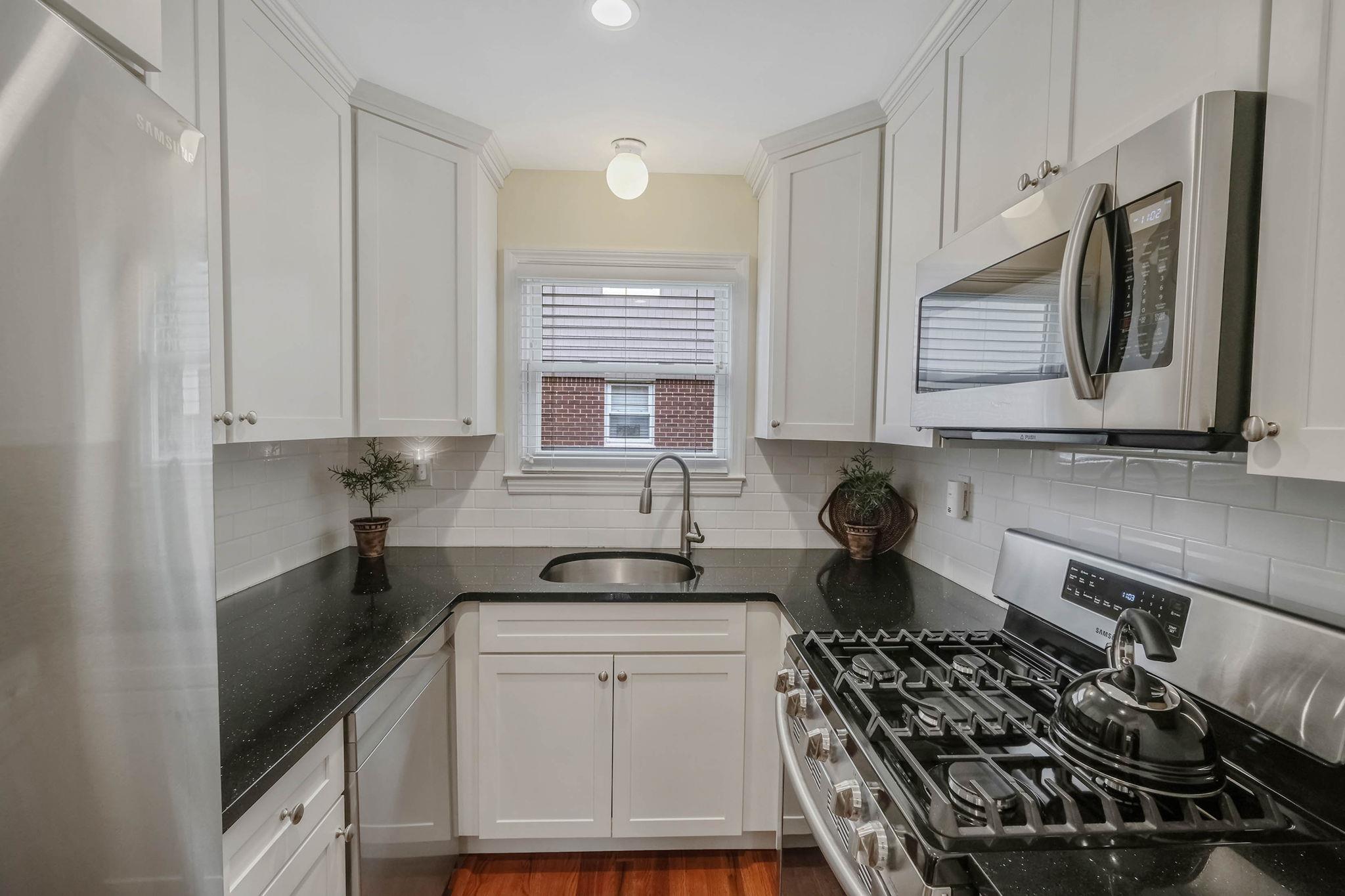 3118 Wilshire Lane Ln #3118, Oakdale, New York image 7