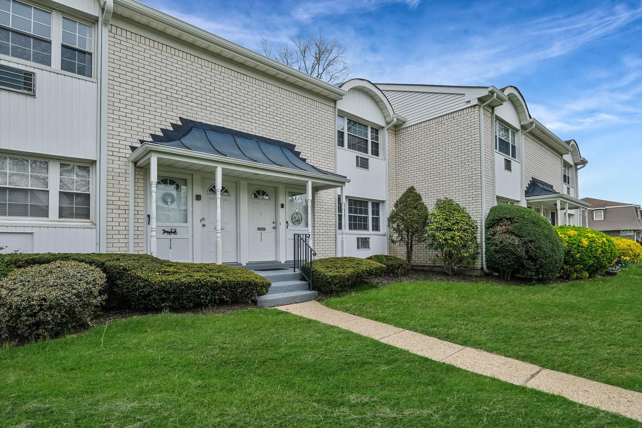 3118 Wilshire Lane Ln #3118, Oakdale, New York image 4