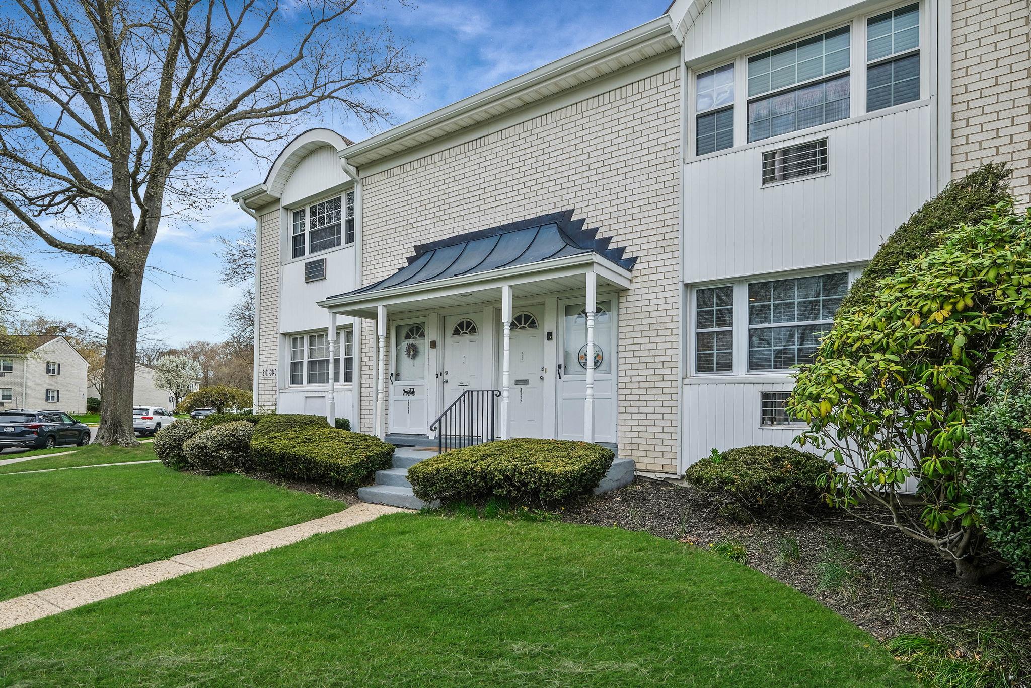 3118 Wilshire Lane Ln #3118, Oakdale, New York image 3