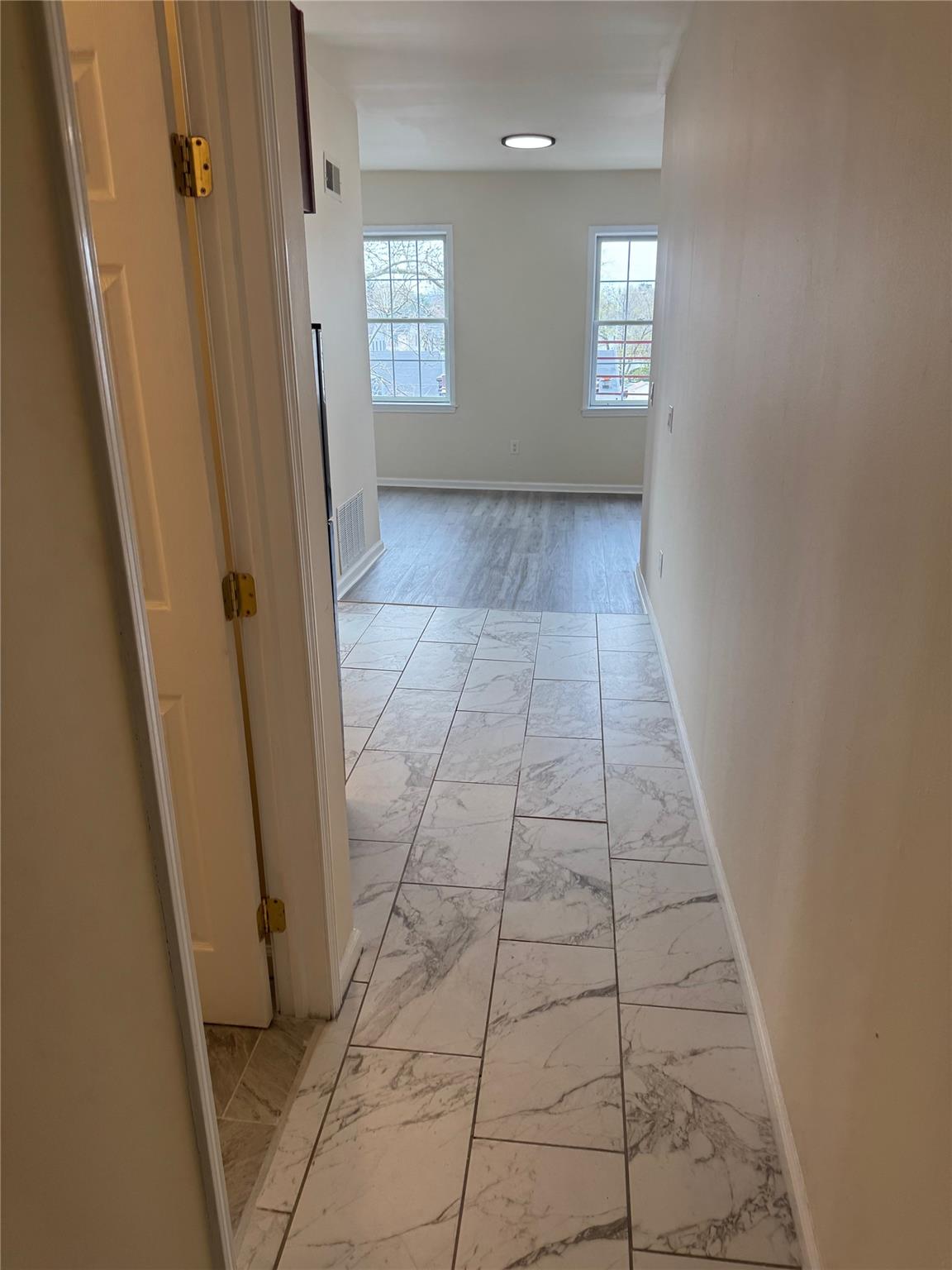 Rental Property at Main Street 3D, Beacon, New York - Bedrooms: 1 
Bathrooms: 1 
Rooms: 2  - $1,700 MO.
