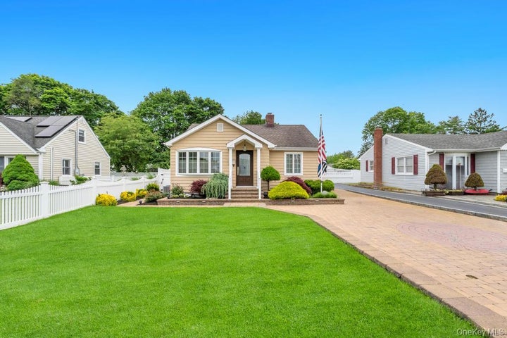 Photo 1 of 34 — 12 Avenue K, Kings Park, NY 11754