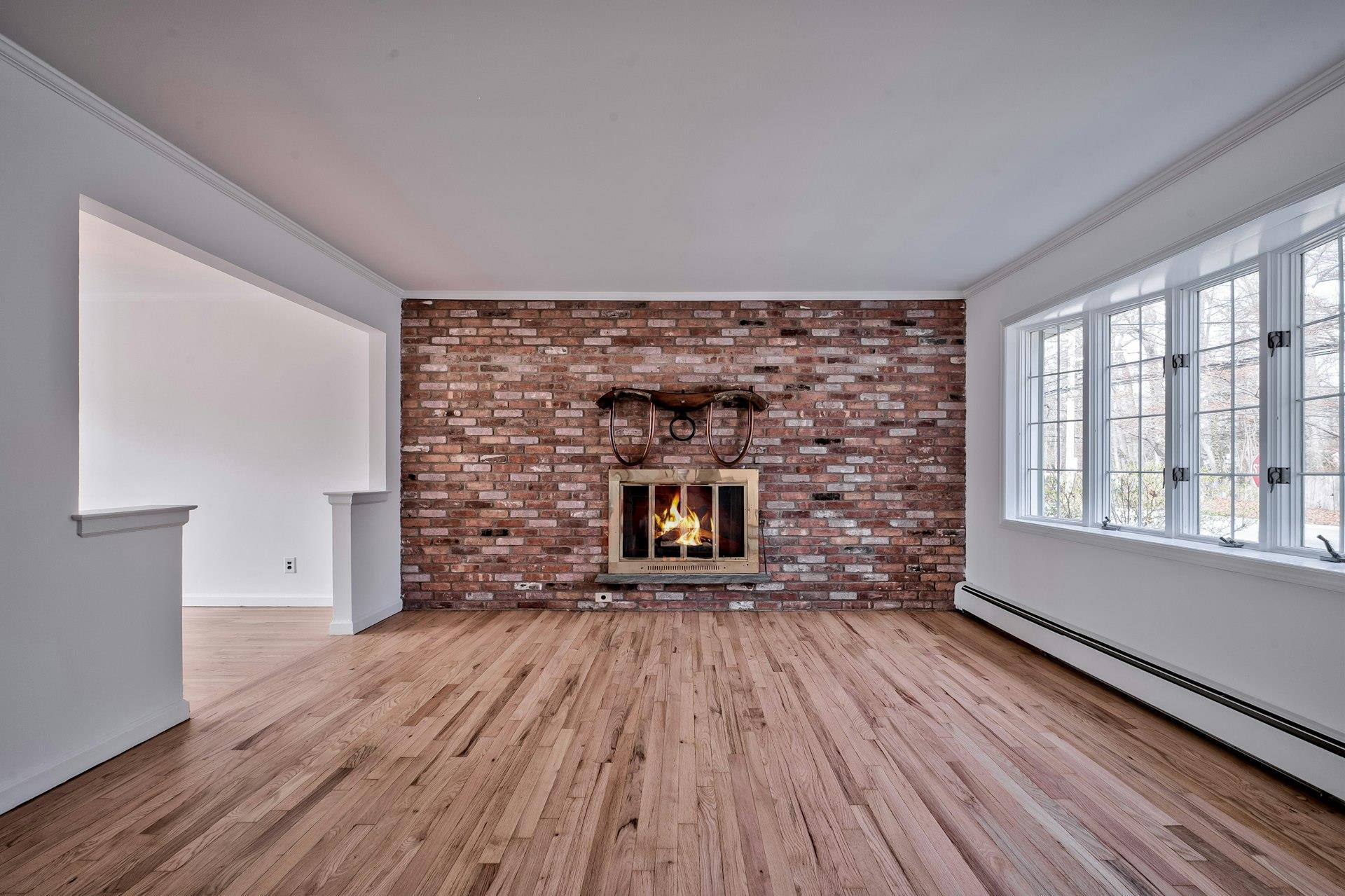 1566 Middle Neck Road, Port Washington, New York image 5
