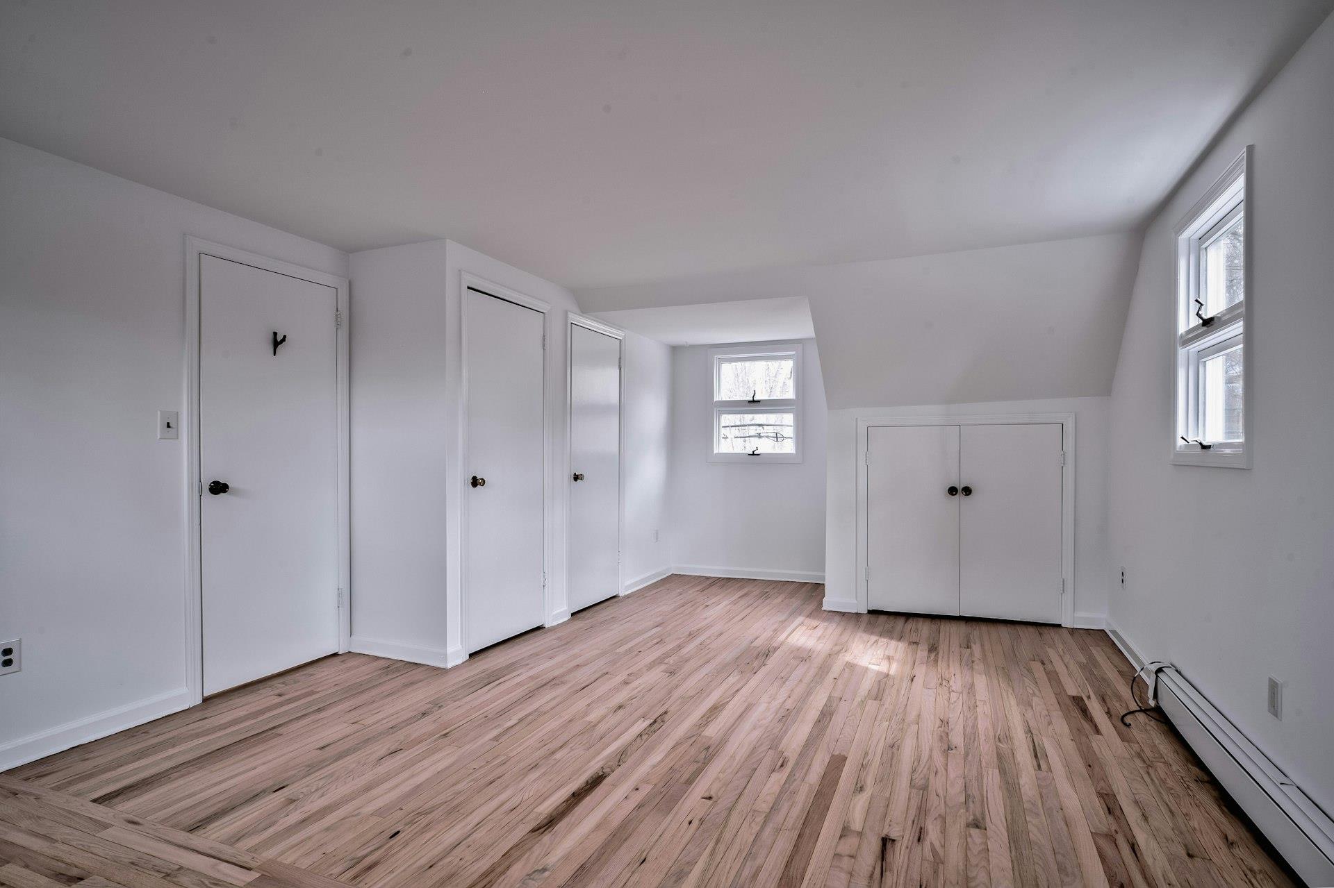 1566 Middle Neck Road, Port Washington, New York image 22