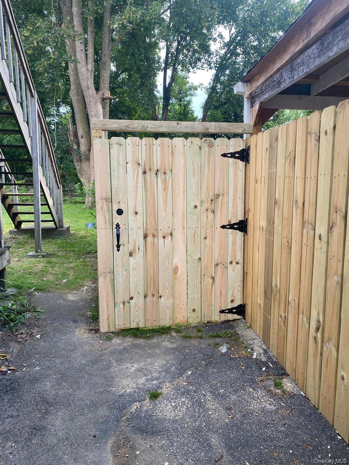 Ossining, New York 10562, United States, 3 Bedrooms Bedrooms, ,1 BathroomBathrooms,Residential,Active,216716