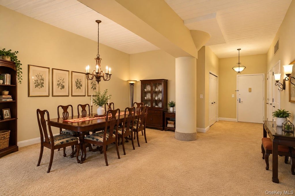 Photo of 80 Bay Street Landing LNDG #6E, Staten Island, NY 10301 (MLS # 1063918)