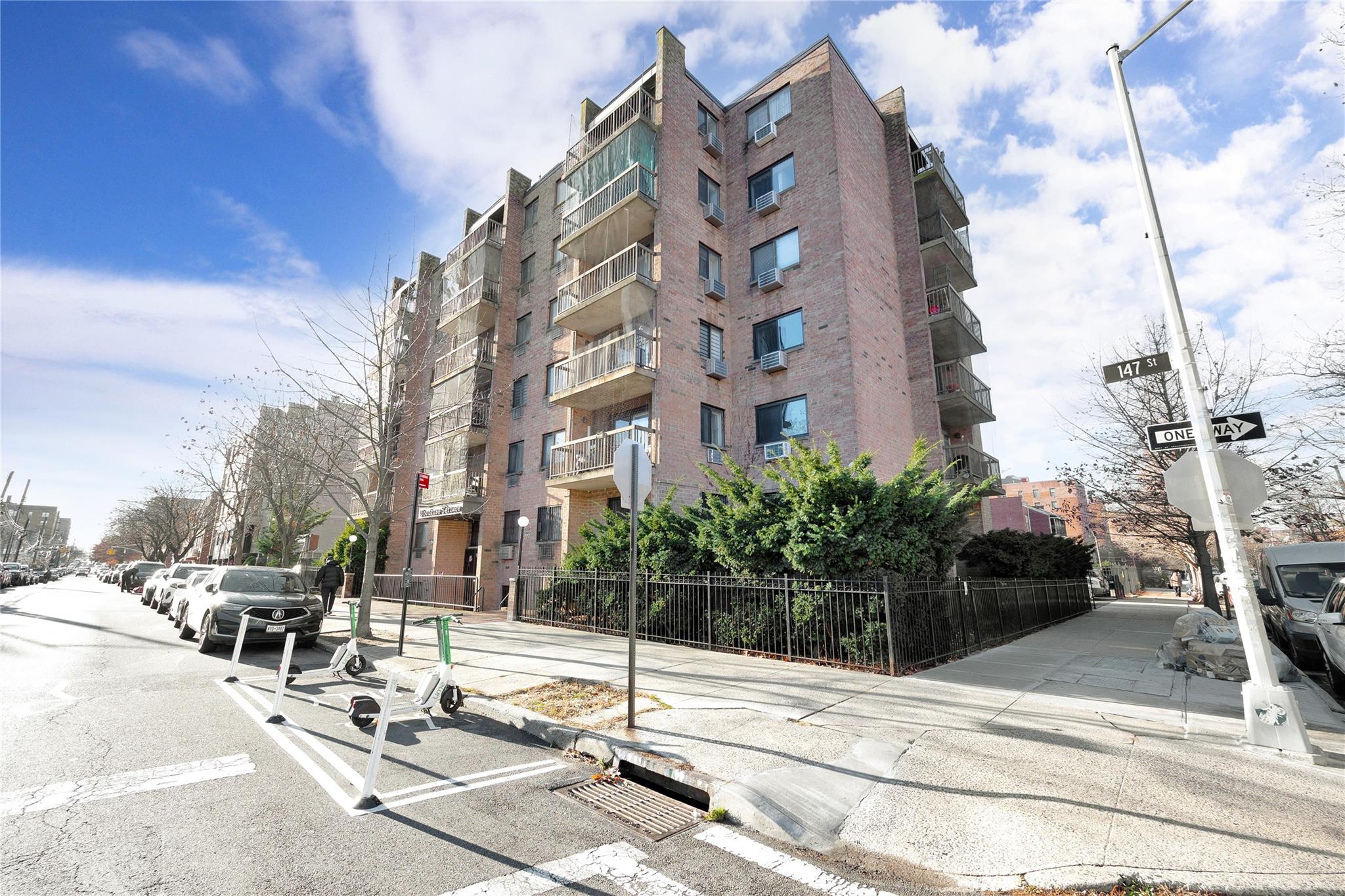 38-08 147th Street #1 F, Flushing, New York image 3