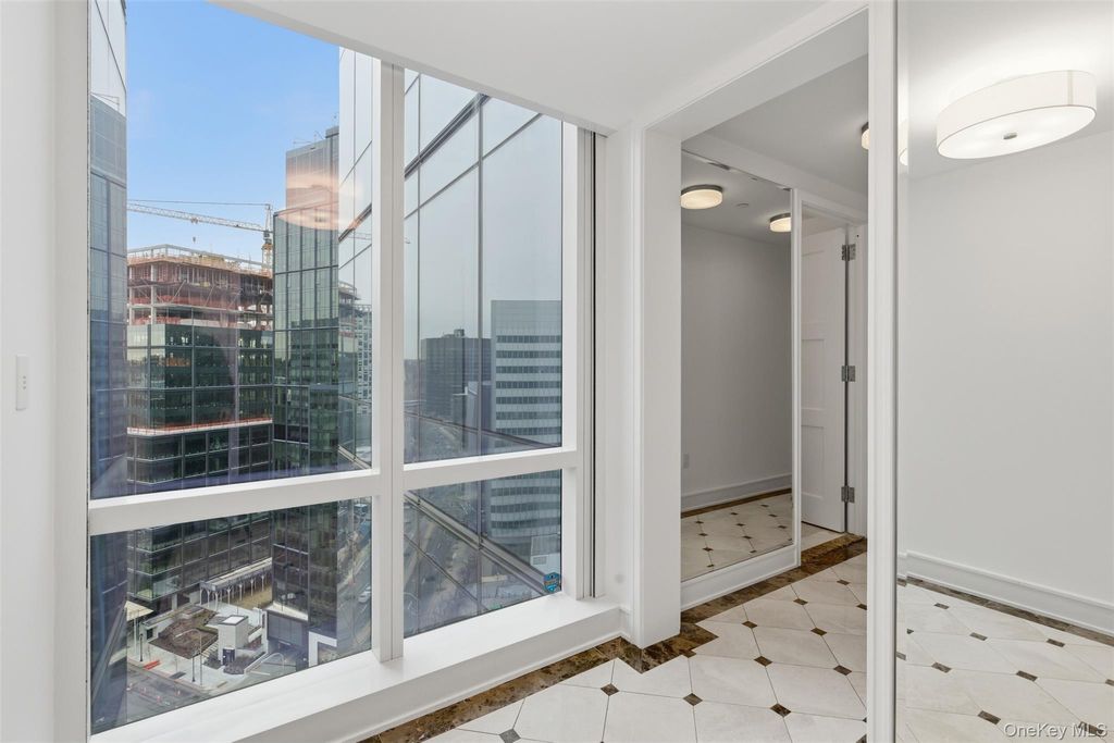 Photo of 5 Renaissance Square #16D, White Plains, NY 10601 (MLS # 952732)