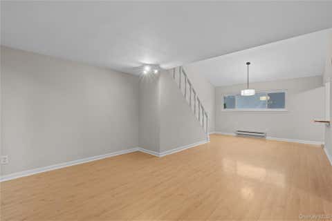 Condo For Sale - 208 Harris Road #HB3<br/> Bedford Hills, NY 10507